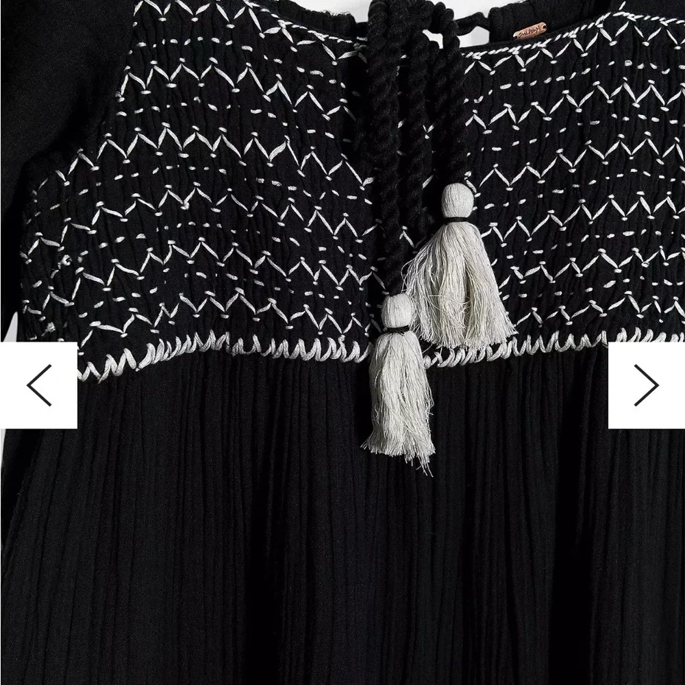 I'm The One Dress in Black
FREE PEOPLE - Picture 5 of 7